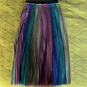 Kids Mini Boden pleated skirt.